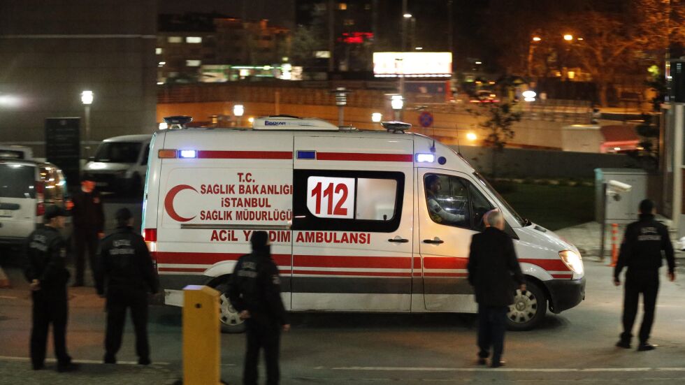 Автобус с деца се преобърна в Турция, трима са загинали