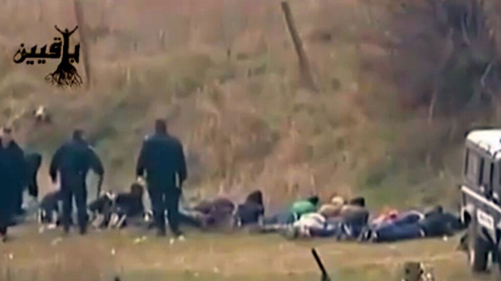 Скандално видео показва как наши граничари малтретират бежанци