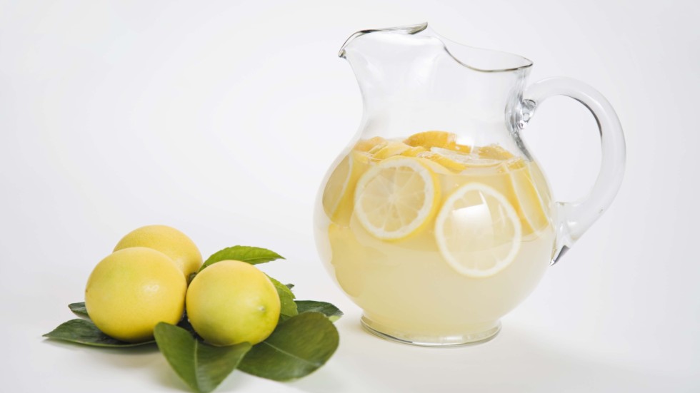 Как се прави домашна лимонада?