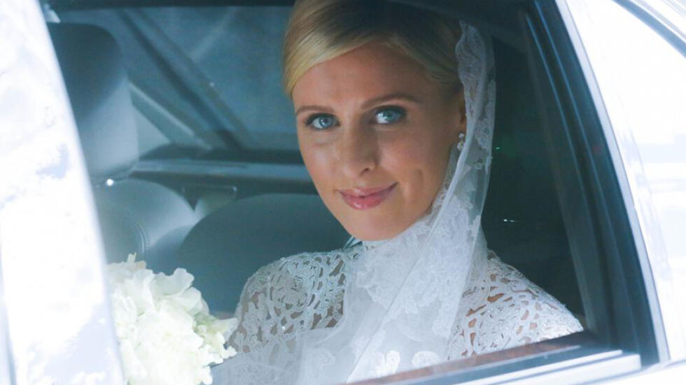 Ники Хилтън се омъжи за Джеймс Ротшилд в рокля на Valentino 