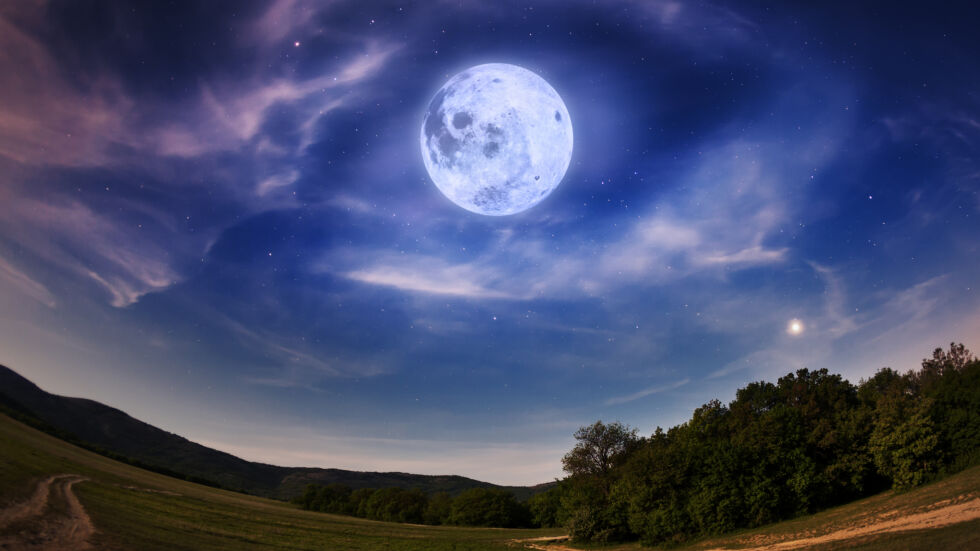 „Синя луна” на небето – тази нощ