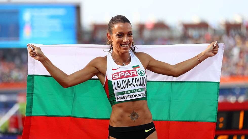 Ивет Лалова носи българското знаме на Олимпийските игри