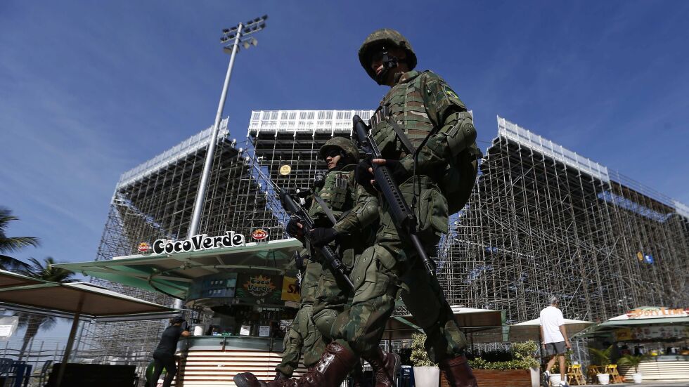 Бразилия отпуска допълнителни средства на военните заради Олимпиадата