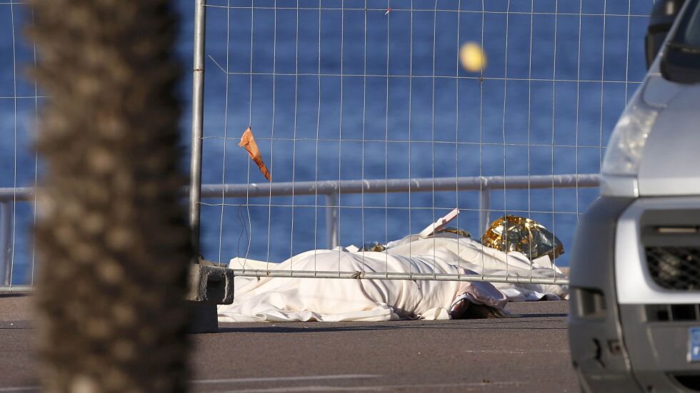 Броят на жертвите на атентата в Ница вече е 84