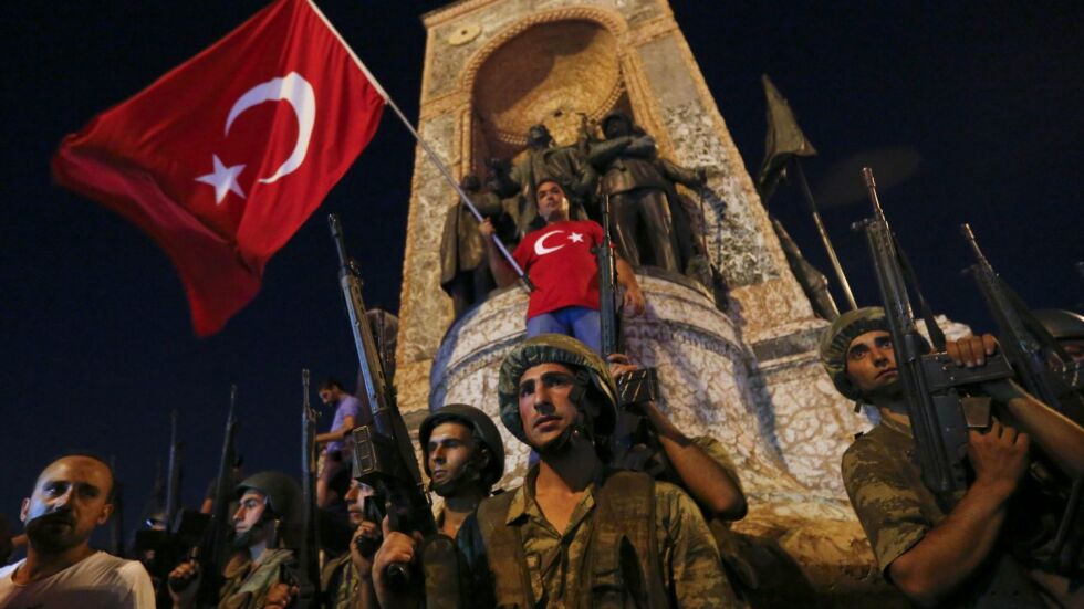 Външно министерство съветва българите да избягват площад „Таксим” в Турция