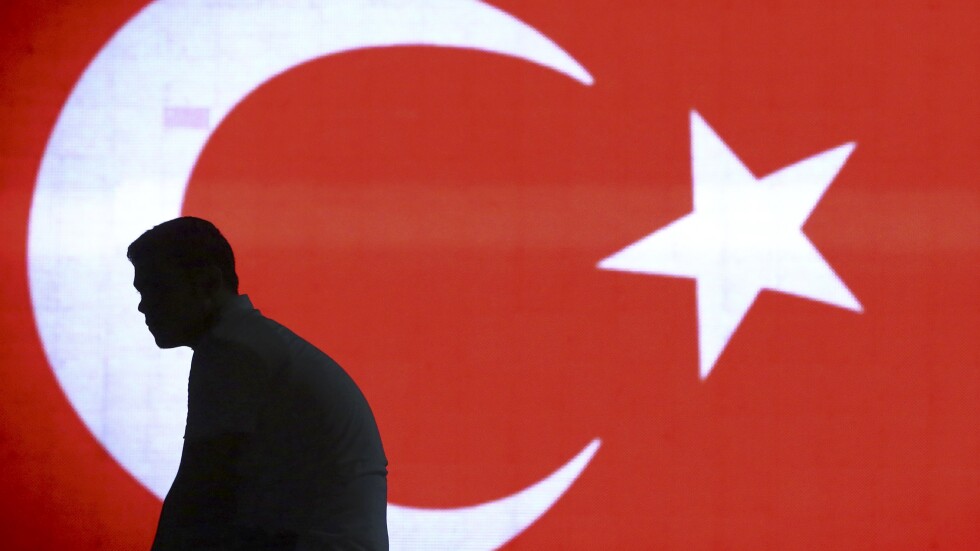 Чистка в турската държавна телевизия след опита за преврат