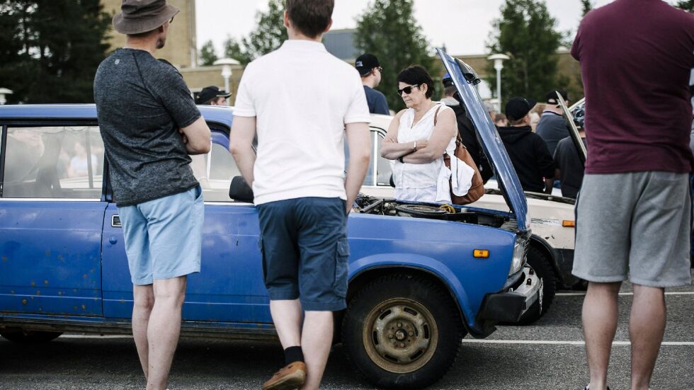 Мигранти изоставиха десетки соц возила във Финландия (СНИМКИ)