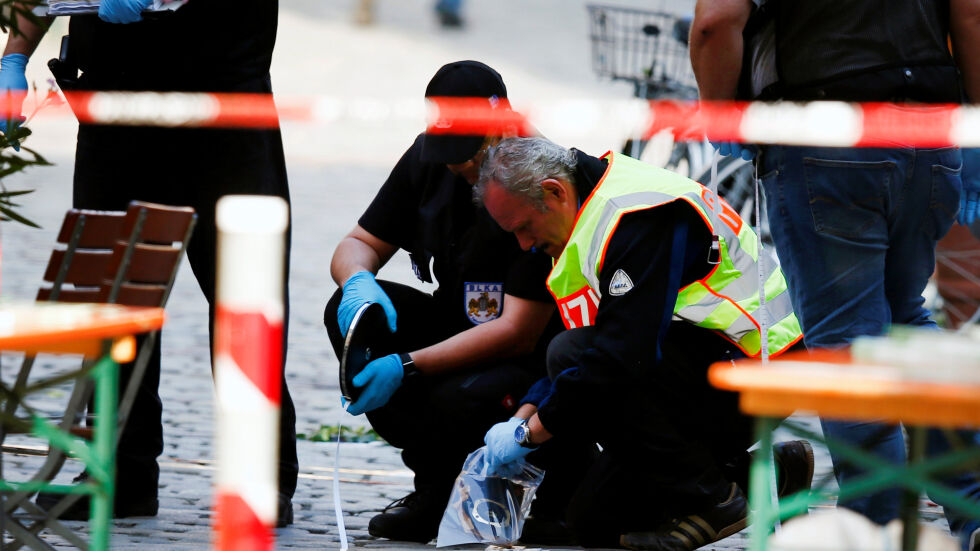 Терористичен акт в Ансбах, нападателят влязъл от България (ОБЗОР)