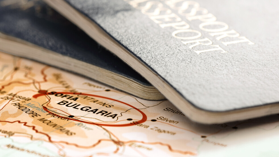 ДПС иска ДАНС да провери всички издадени „златни паспорти“ у нас