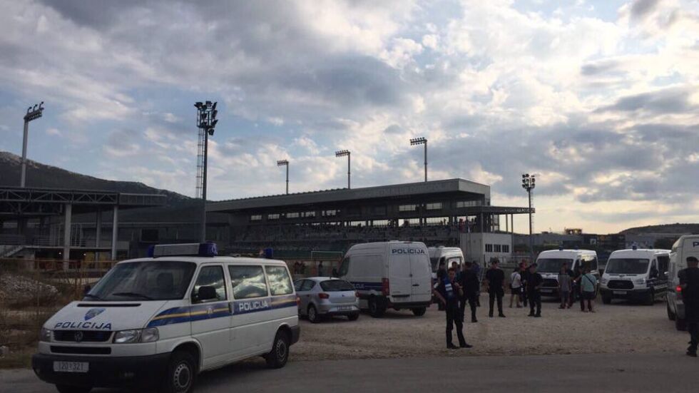 Разследват 10 хървати за нападението над фенове на "Левски" (ВИДЕО)