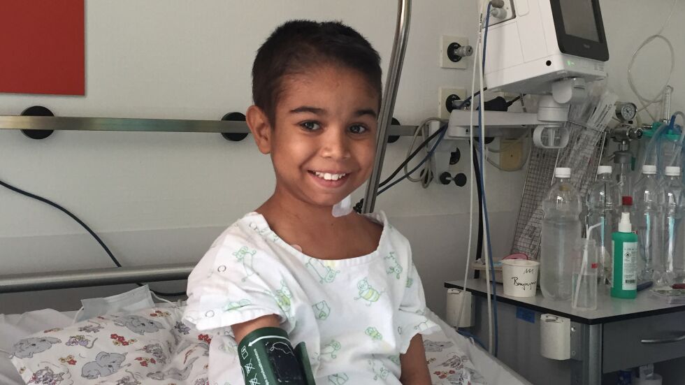 9-годишният Байрям е на крака след трансплантацията в Германия (СНИМКИ И ВИДЕО)