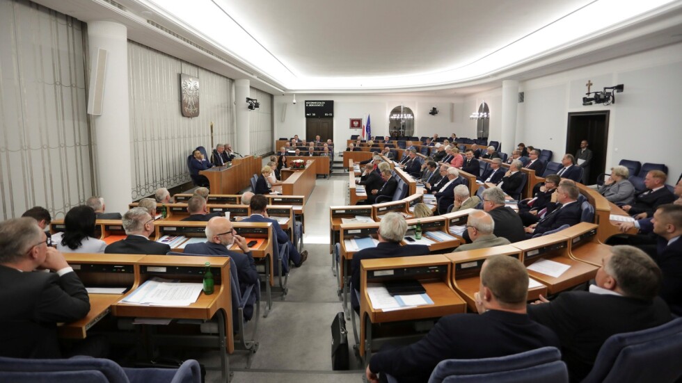 И Сенатът в Полша одобри спорната реформа на Върховния съд