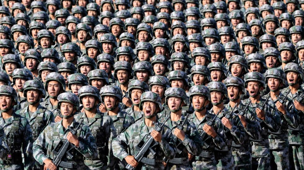 Китай отбеляза 90-годишнината на своята Народноосвободителна армия