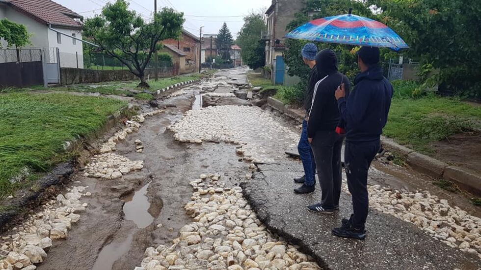 Дъждовете отново наводниха Северна България, в Мизия бедстват