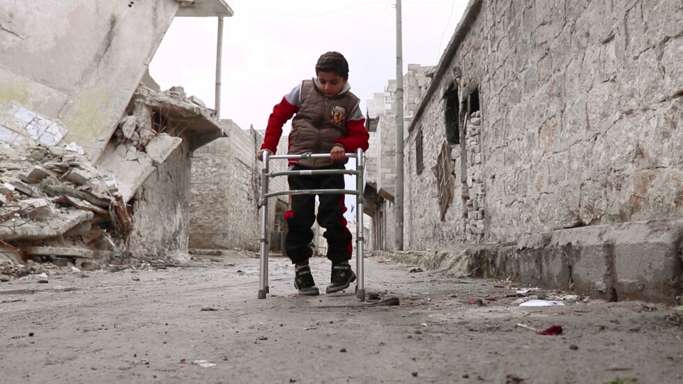 Силен дух: Как изглежда войната в Сирия през очите на дете