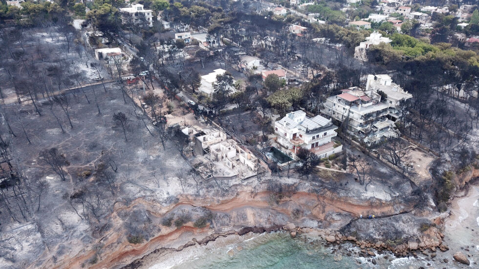 Изпепелените райони в Гърция – кадри от дрон след огнената стихия (ВИДЕО И СНИМКИ)