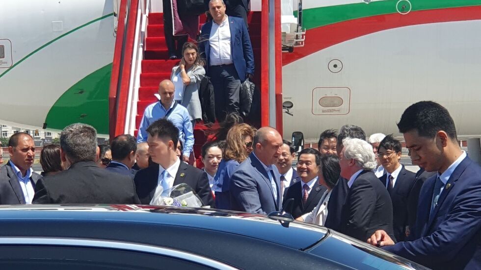 Президентът Румен Радев пристигна на посещение в Китай 