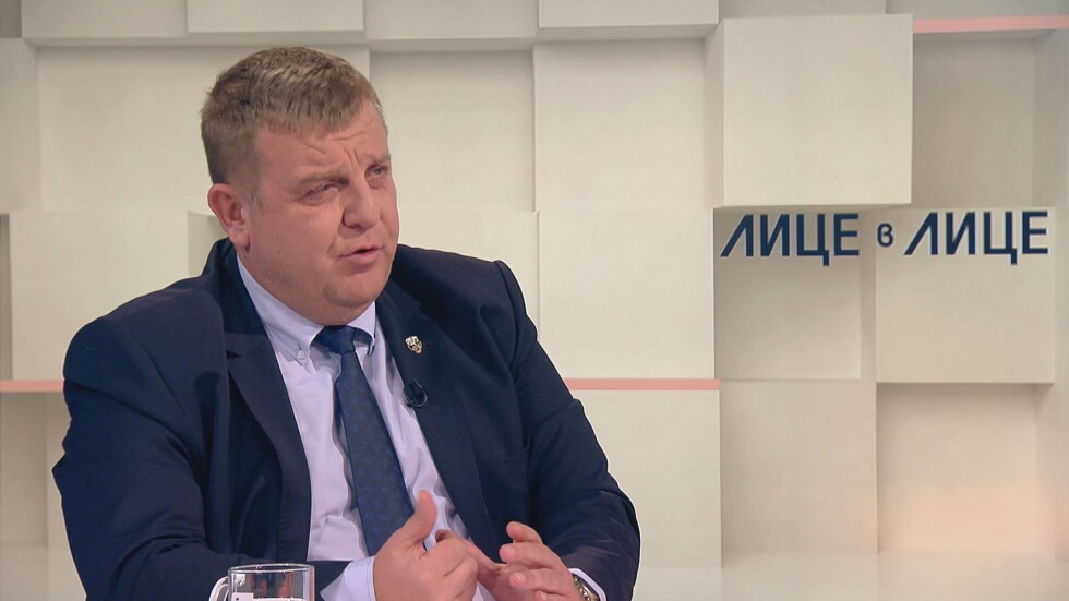 Каракачанов: Не съм казал, че президентът Радев лъже за самолетите
