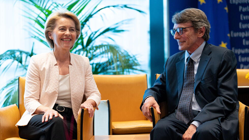Урсула фон дер Лайен, избрана да оглави ЕК, потърси подкрепа в европарламента 