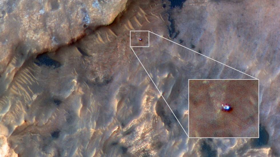 НАСА публикува снимка на марсохода "Кюриосити"
