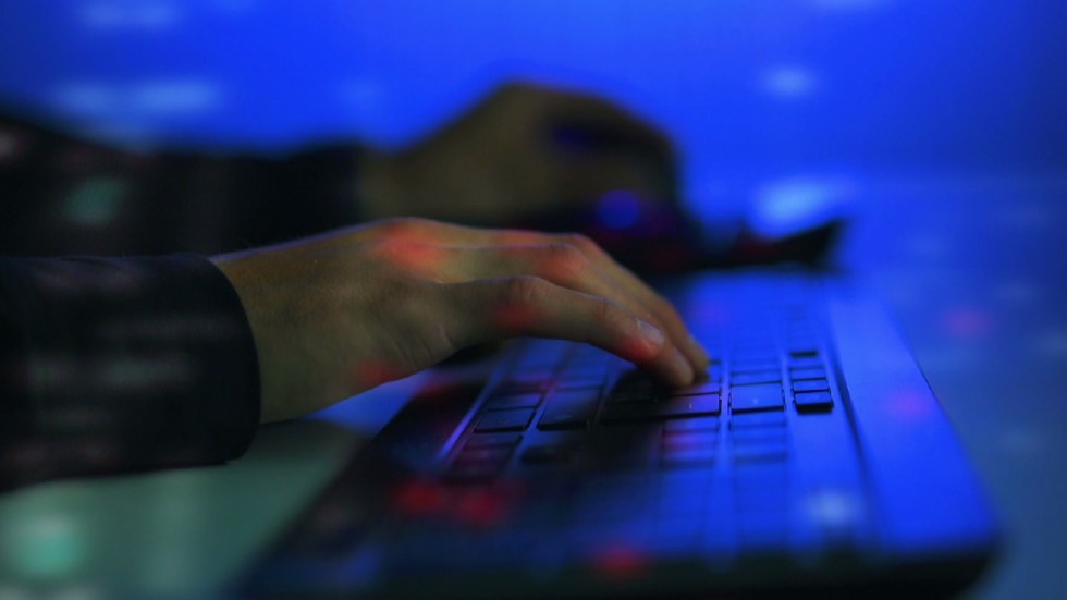 Разследващите атаката срещу НАП са открили над 500 000 имейла с пароли в иззетите компютри