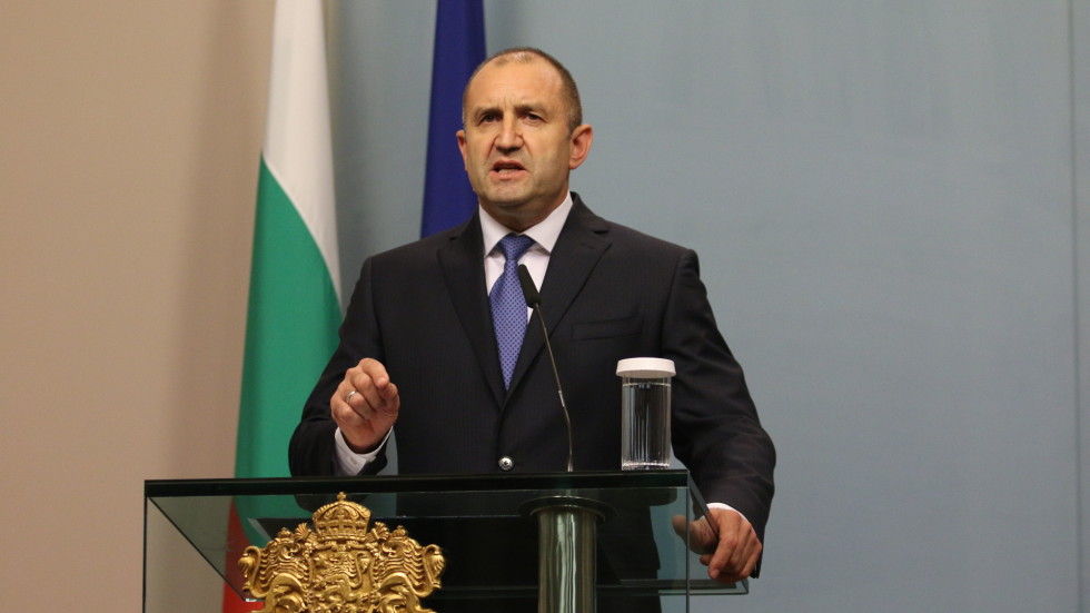 Румен Радев: България да е по-агресивна в политиката си в страни с българско малцинство
