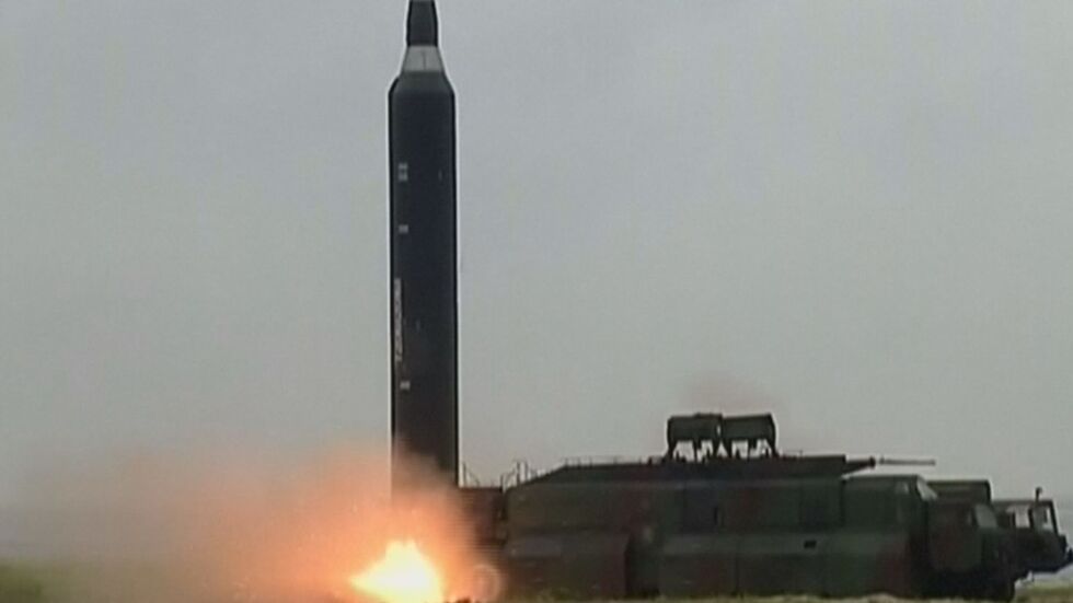 Северна Корея изстреля нови балистични ракети