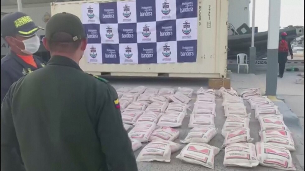 В пакети с каолин: ВМС на Колумбия заловиха 7,5 тона кокаин
