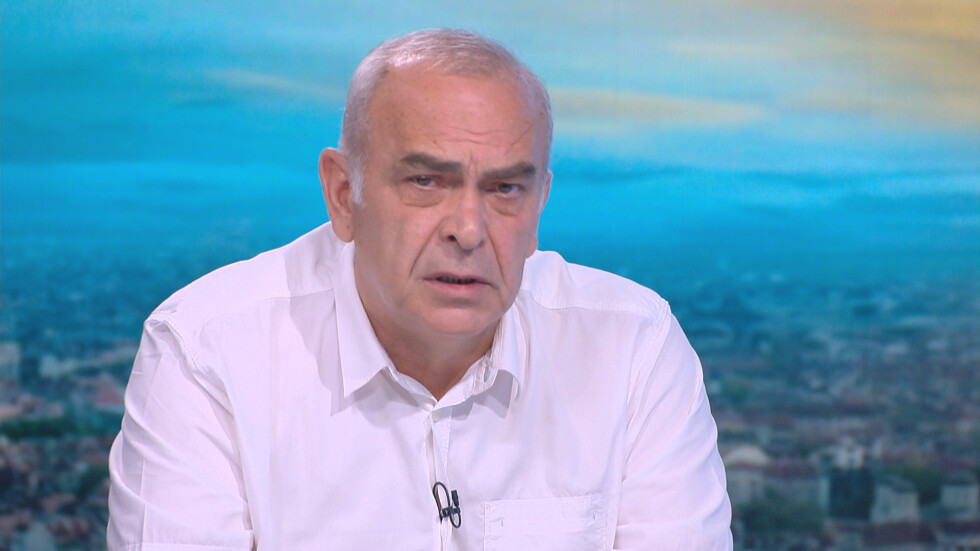 Костадин Паскалев за багерите на Рила: Премиерът сме го виждали във всякакви роли, сега го виждаме като ДНСК