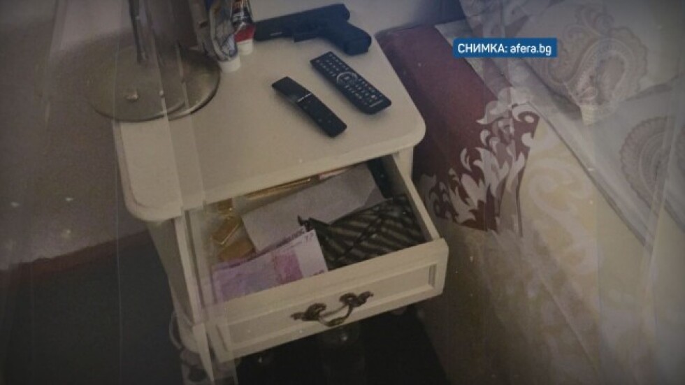 След снимките: Пуснаха и видео, за което се твърди, че е от спалнята на Борисов