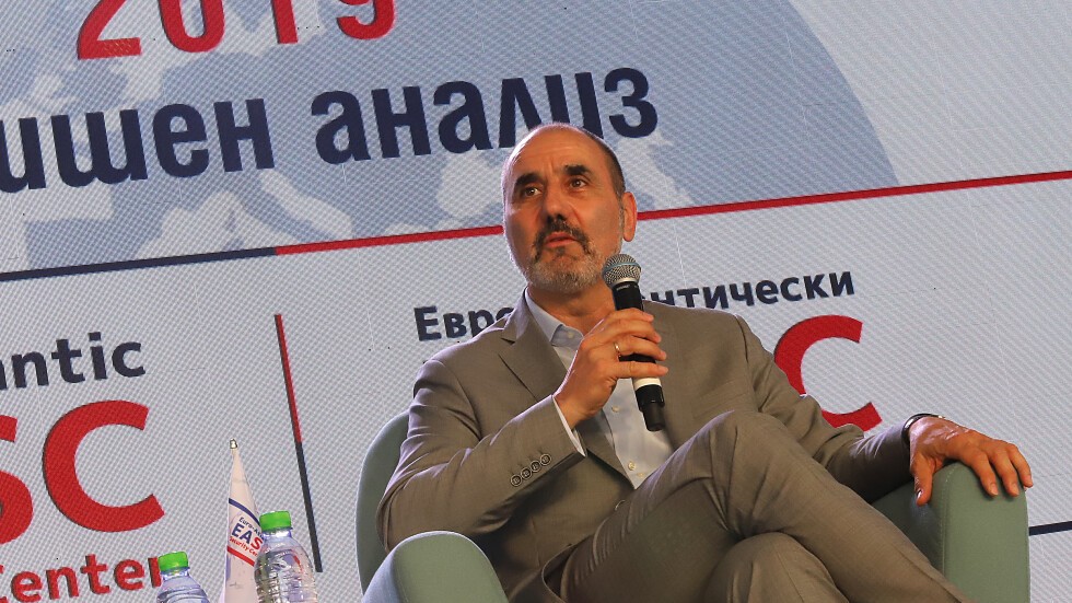 Цветанов учредява политическия си проект на 27 септември