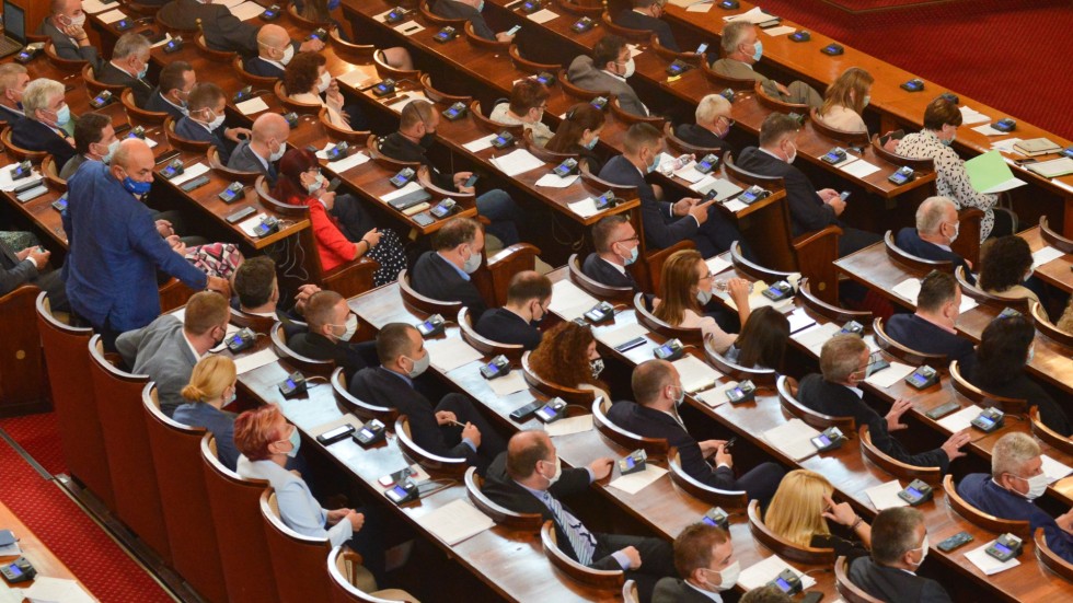 Парламентът гласува новите министри в кабинета "Борисов 3"