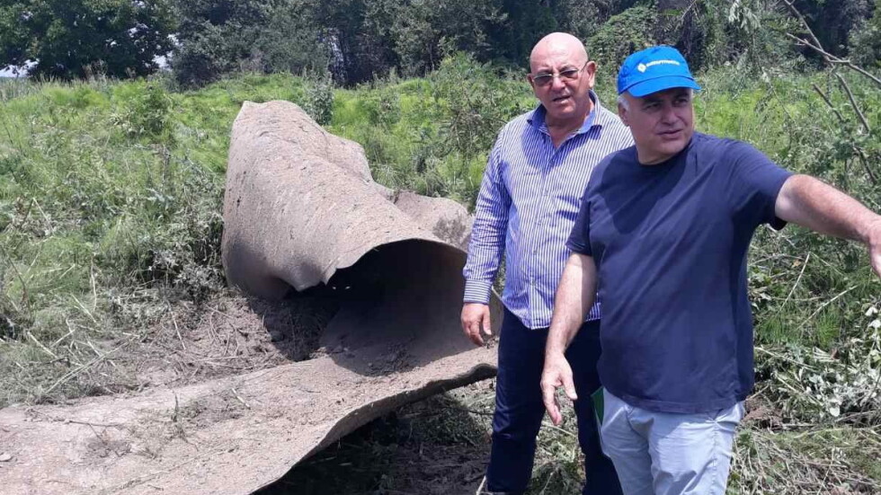 Министър Димитров: Няма екологични щети след аварията на газопровода край Кулата