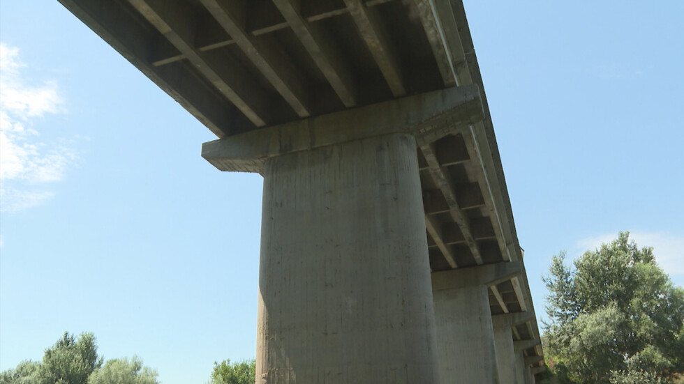 Опасен мост във великотърновско село: Местните жители настояват за ремонт и готвят протест