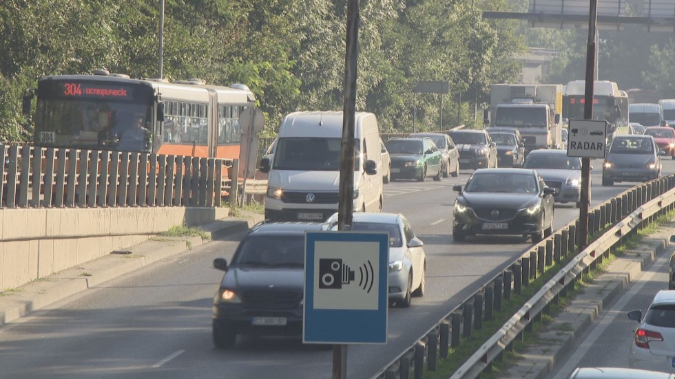 Трафикът в София остава натоварен заради блокадата на протестиращите