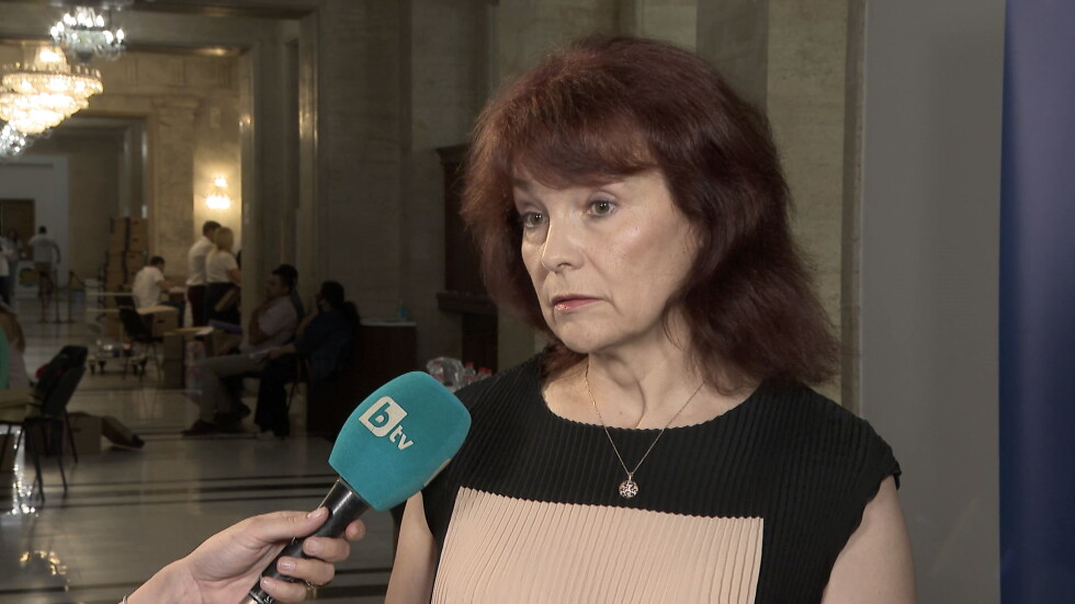 Росица Матева: От ЦИК не е излизала информация за разпределение на мандати