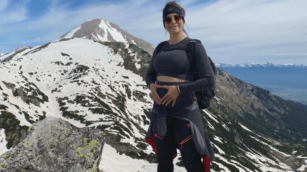 Сноубордистката Александра Жекова е бременна