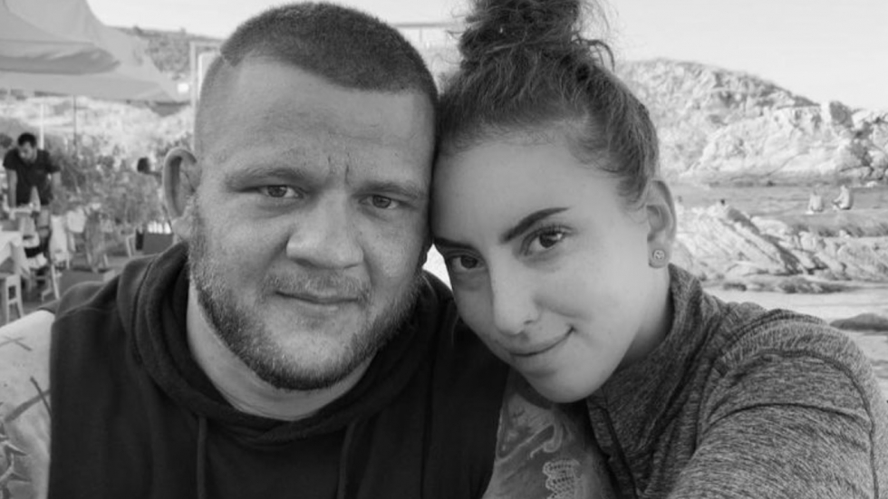 Катрин Тасева на годишнината от смъртта на годеника си: Любовта не става прах