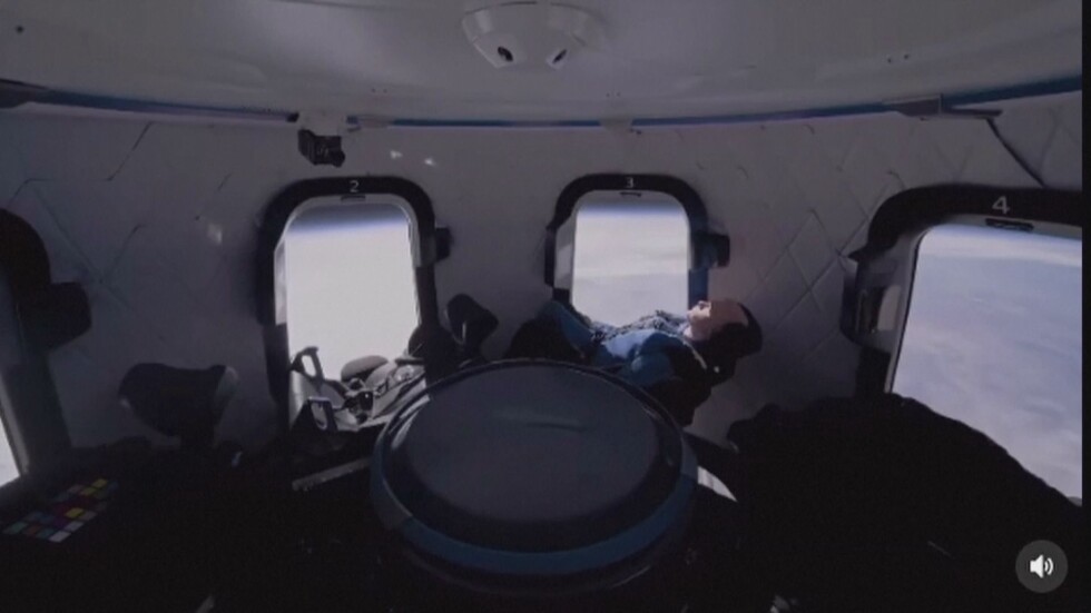 Историческият полет на Джеф Безос: Какво ще промени туризмът в Космоса?