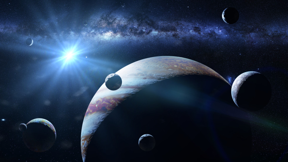 Астроном любител откри малка луна около Юпитер