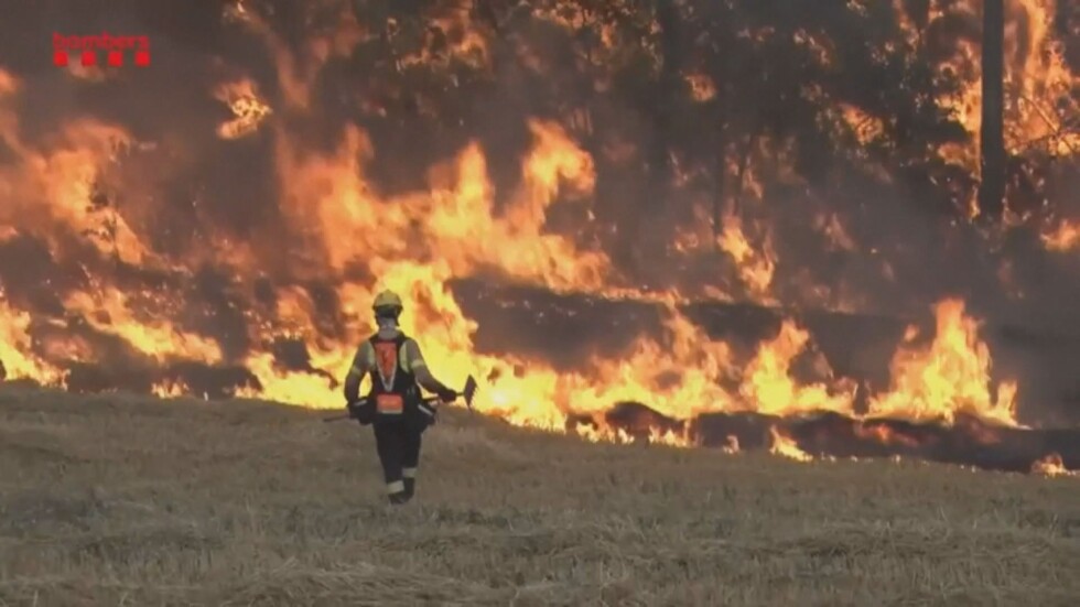 Стотици евакуирани заради горски пожари на о-в Сардиния