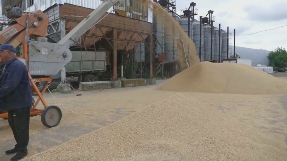 Възобновява се износът на зърнени храни от Украйна