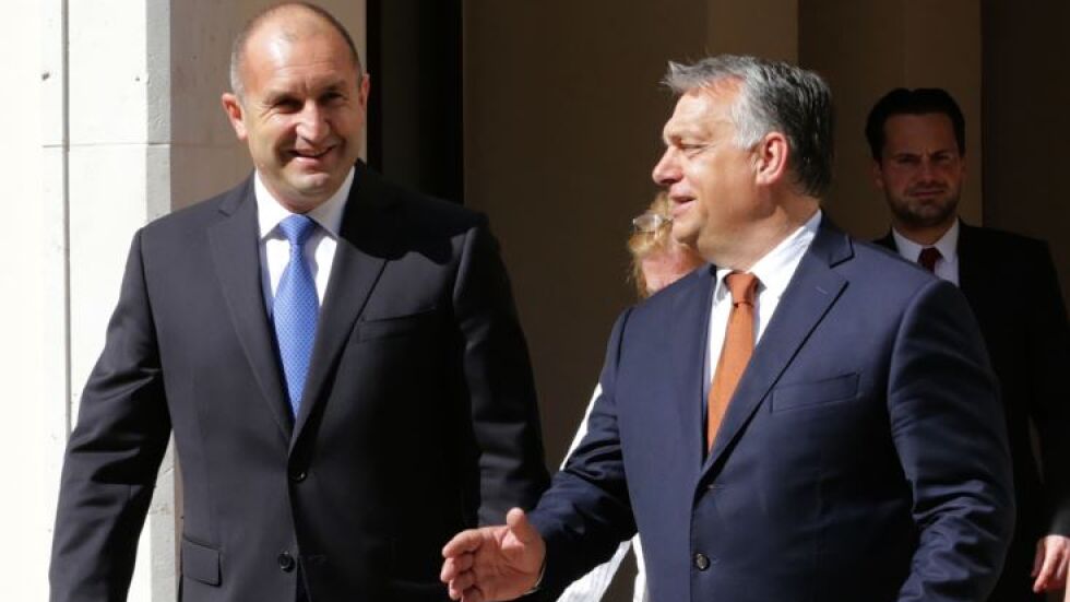 Румен Радев и Виктор Орбан обсъдиха в телефонен разговор засилването на борбата с нелегалния трафик