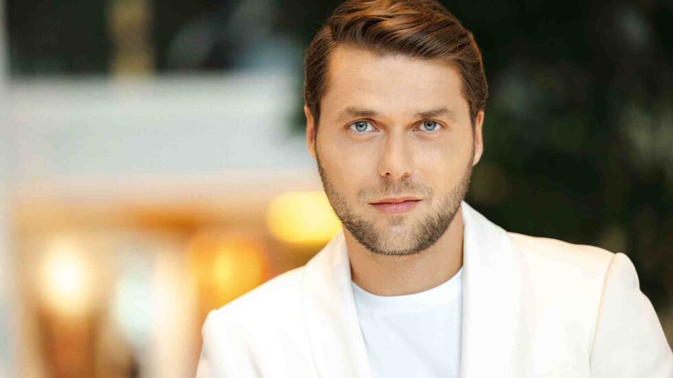 Новият Ерген на България е Александър Младенов - бизнесмен със сини очи (ВИДЕО)