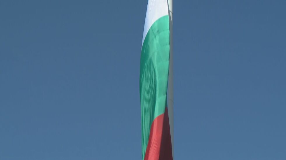 Румен Радев ще участва в издигането на знамето на Роженските поляни