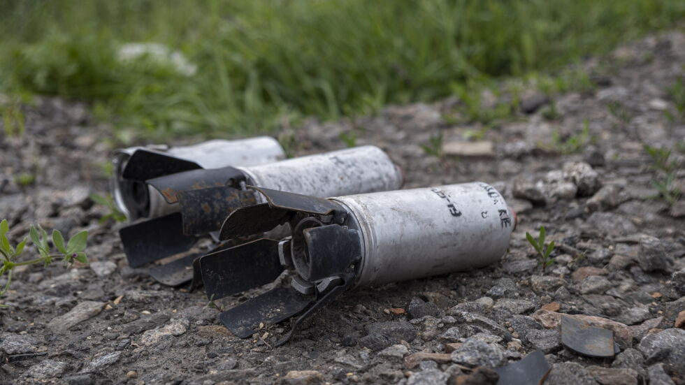 САЩ: Украйна вече използва касетъчните боеприпаси на бойното поле