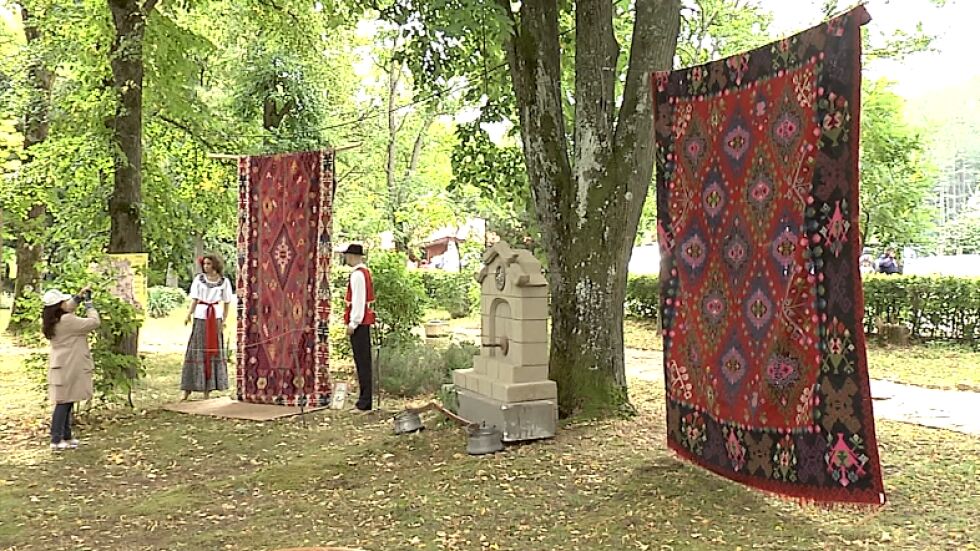 Провежда се фестивал на етносите, багрите и котленския килим 