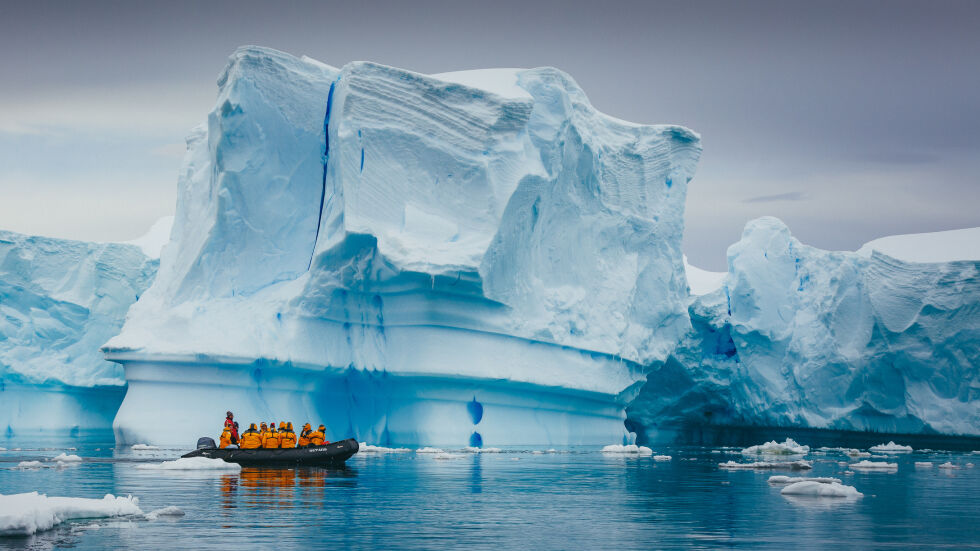 В Антарктида липсва морски лед с размерите на Аржентина, учените търсят причината