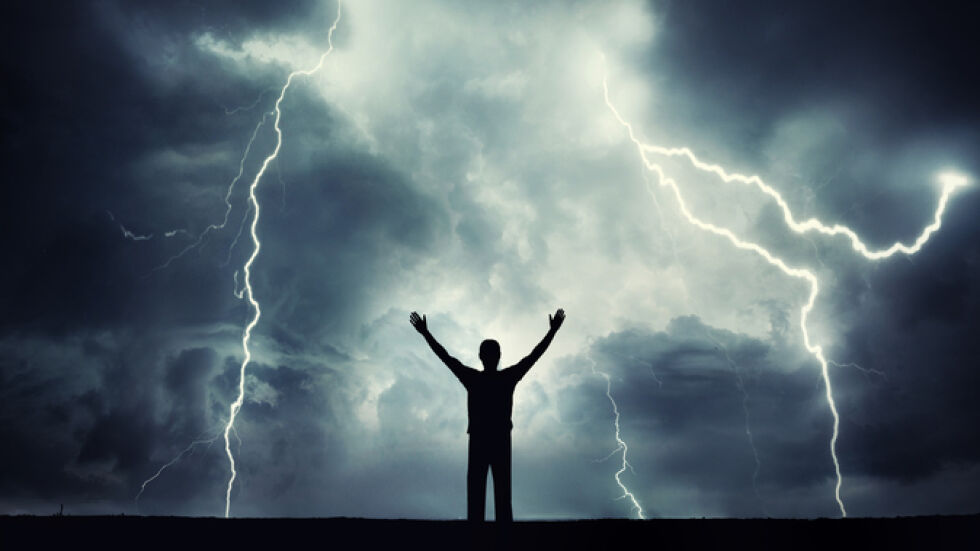 „Сърцето ни може да спре“: Как да се опазим при гръмотевична буря?