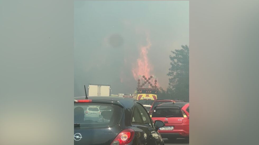  Пожар затвори автомагистралата сред Солун и Граничен контролно-пропусквателен пункт „ Кулата “ 